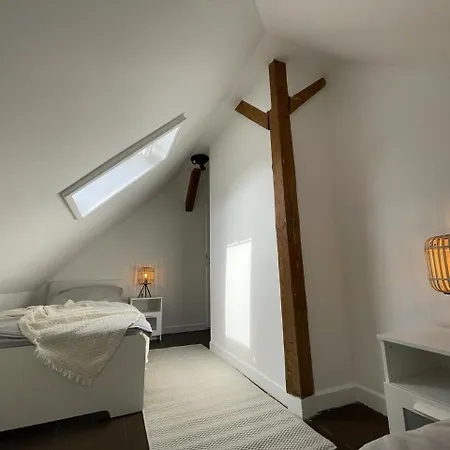 Helles Und Gemuetliches Tannennadel Apartmán